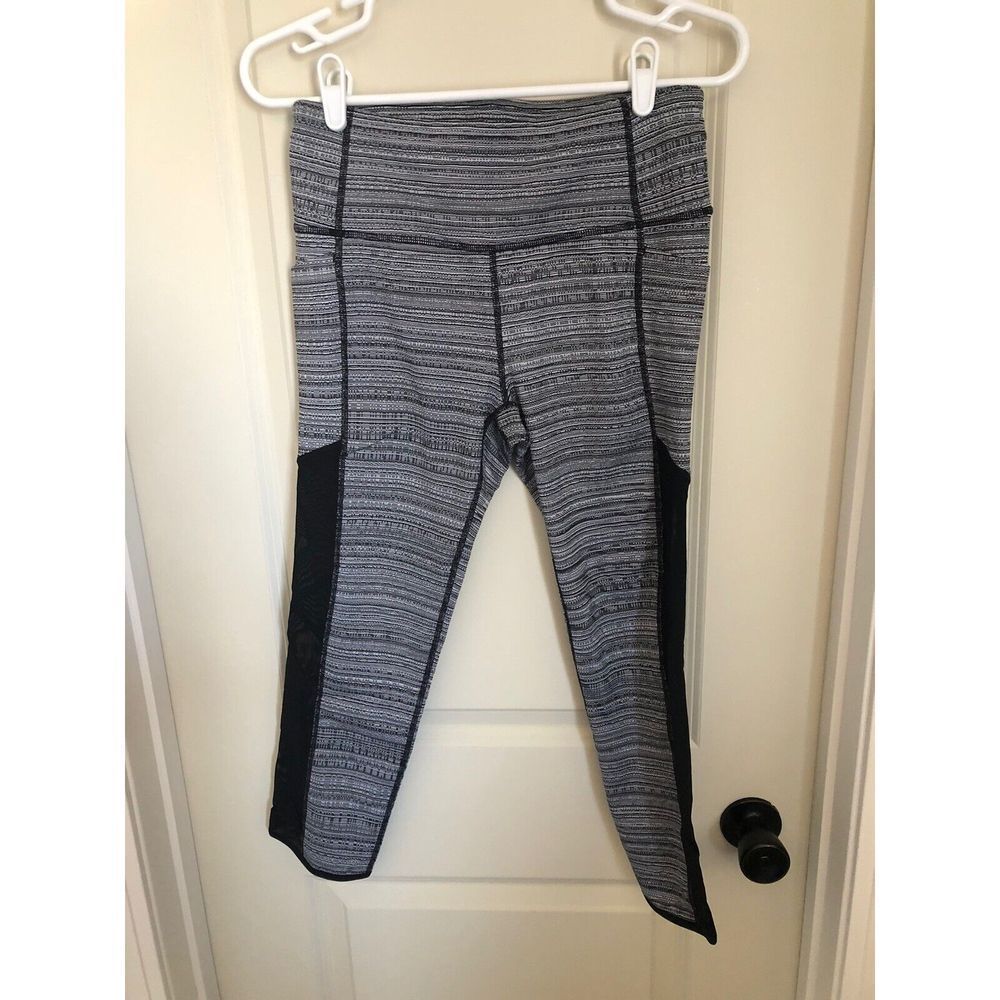 Athleta Sz‎ Medium High Rise Jacquard Chaturanga Town Tight Black Mesh Panel